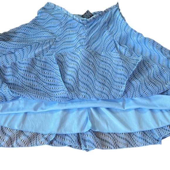 Jonathan Martin sheer lined flare skirt,LARGE, waist 16”
Boho,coastal , summer - Picture 3 of 14